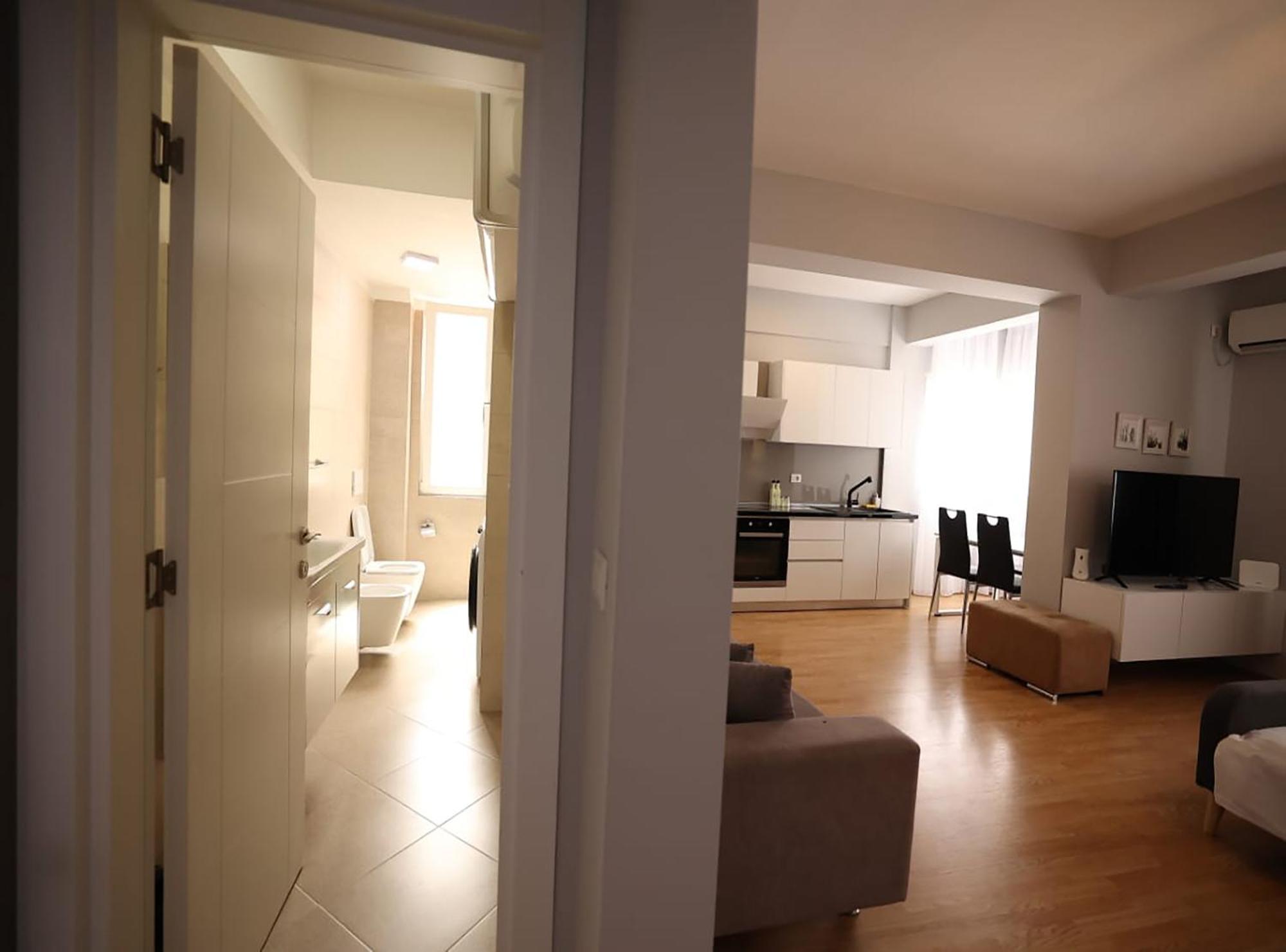 Arkle Apartment 3 地拉那 外观 照片