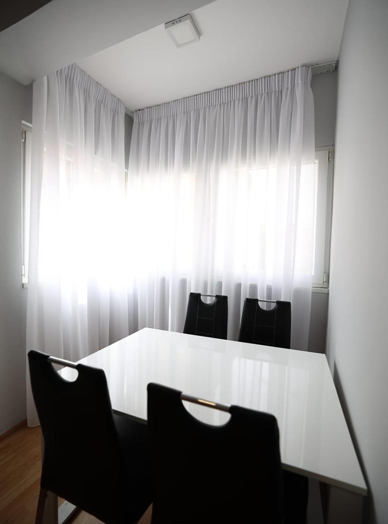 Arkle Apartment 3 地拉那 外观 照片